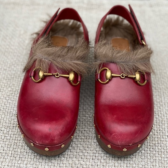 Gucci Amstel Horsebit red leather slingback accent round toe fur trim clogs - Picture 8 of 17